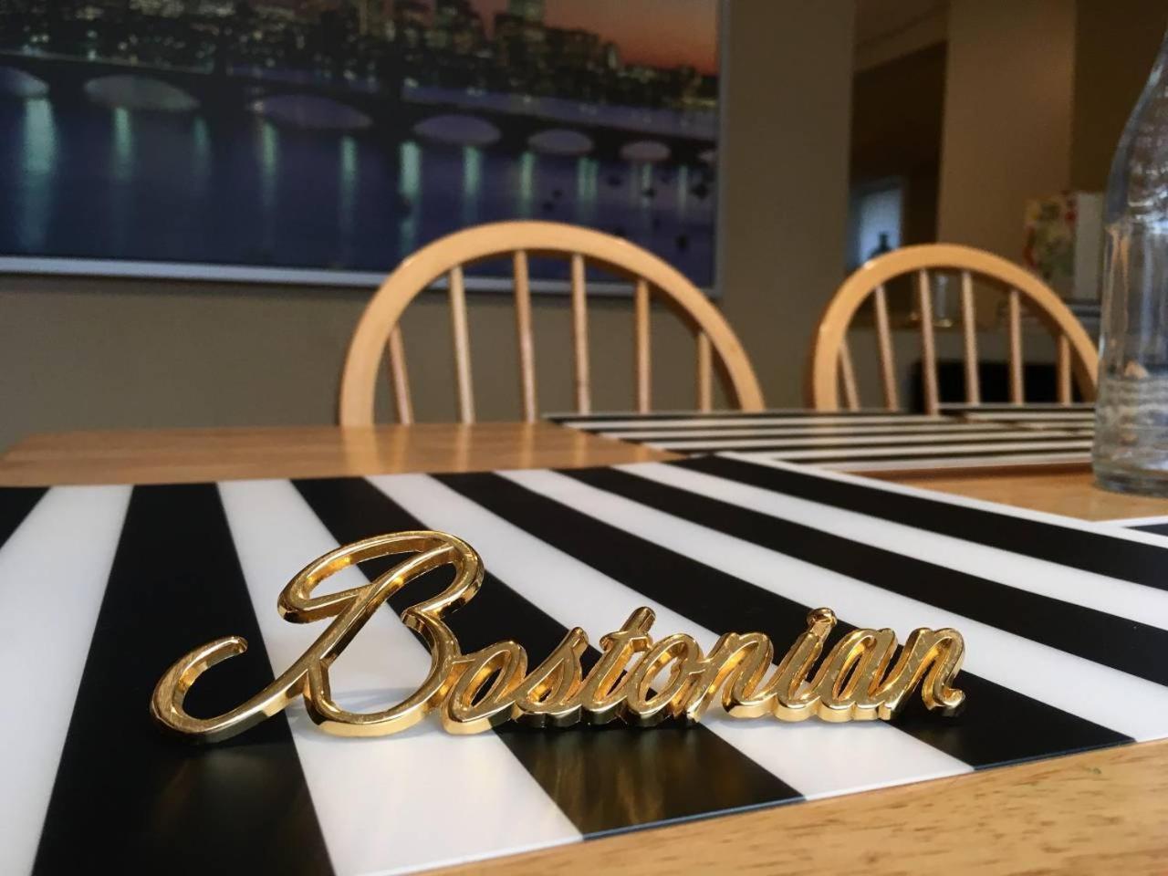 ~*Pet Friendly 30Min To Downtown*~ The Bostonian Villa Bagian luar foto